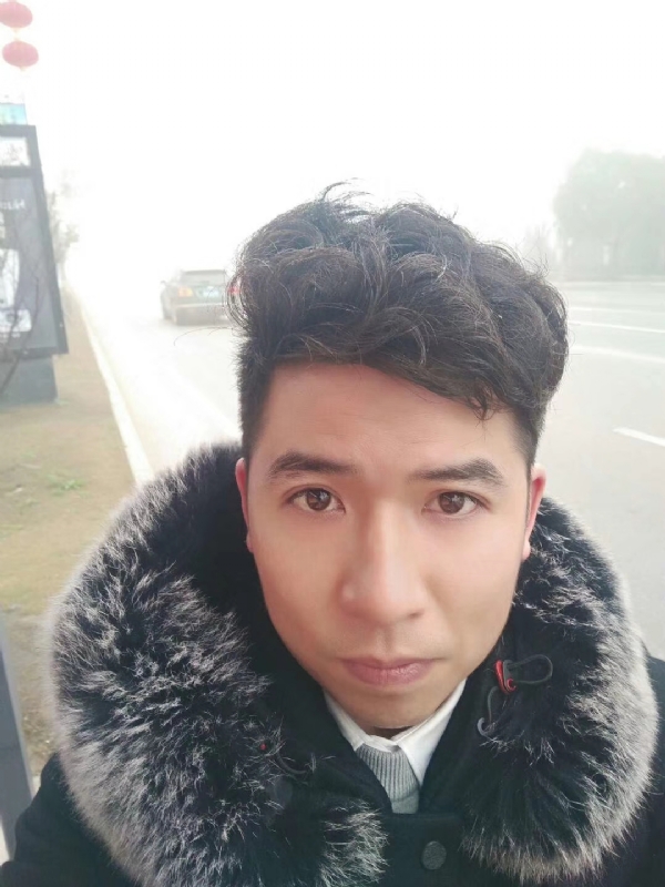 开心快乐每一天的第一张照片--丽水相亲服务中心