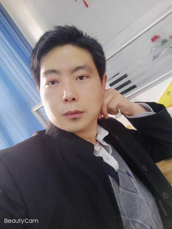 铜豌豆的第一张照片--丽水相亲服务中心