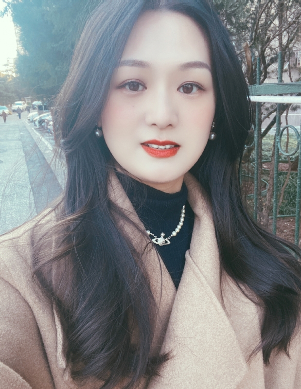 盧盈穎的第一张照片--丽水相亲服务中心