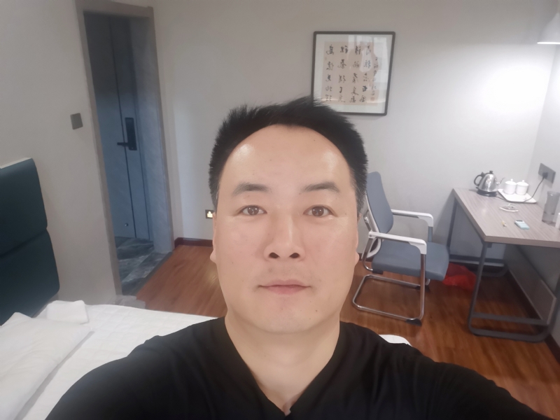 莫待花落空折枝的第一张照片--丽水相亲服务中心