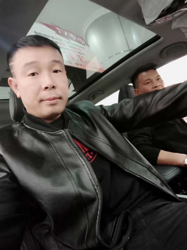 醉红尘的第一张照片--丽水相亲服务中心