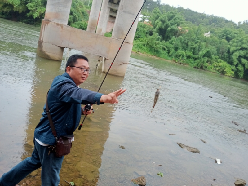 峰的第二张照片--丽水相亲服务中心