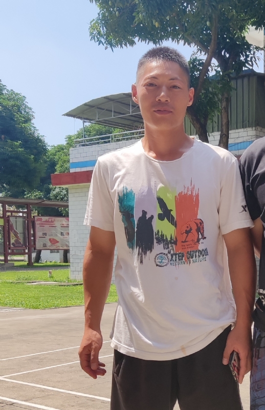 孤鹰的第一张照片--丽水相亲服务中心