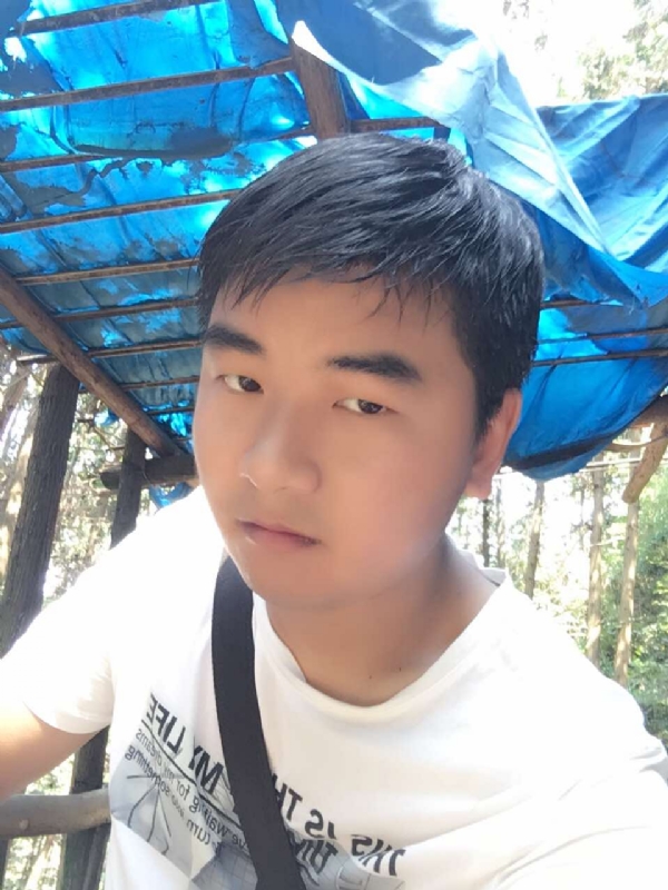 殷勤的王子的第三张照片--丽水相亲服务中心