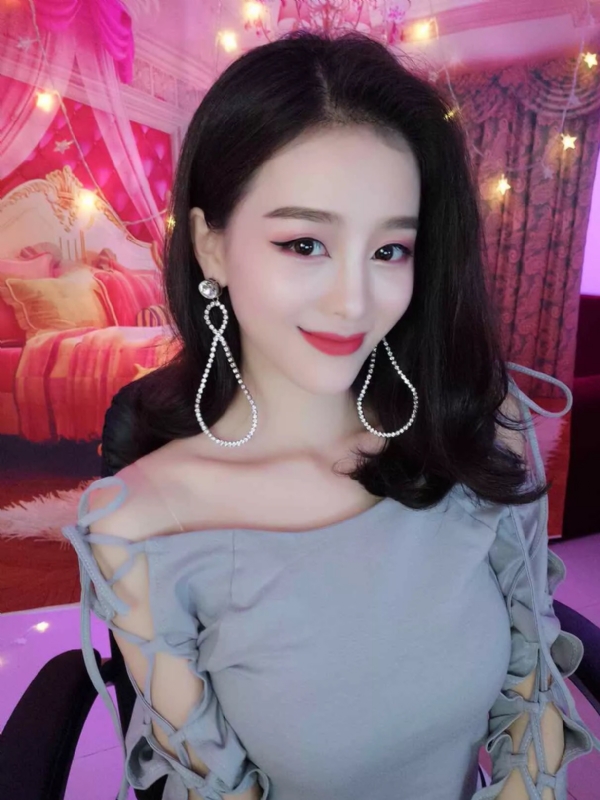 Cici的第三张照片--丽水相亲服务中心