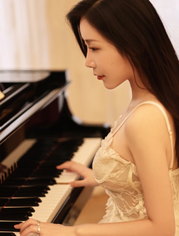 linlin的第二张照片--丽水相亲服务中心