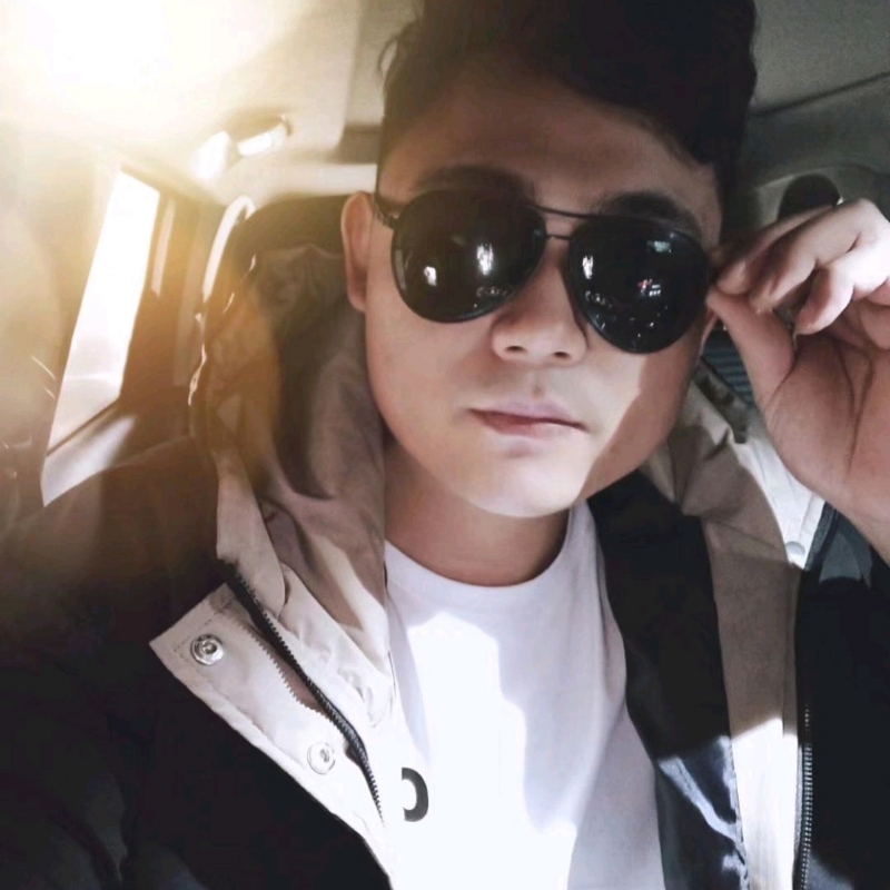 高大威武的第三张照片--丽水相亲服务中心