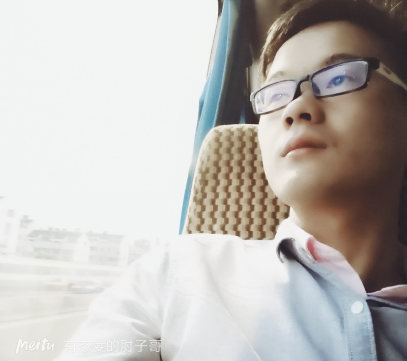 尹骏的第三张照片--丽水相亲服务中心