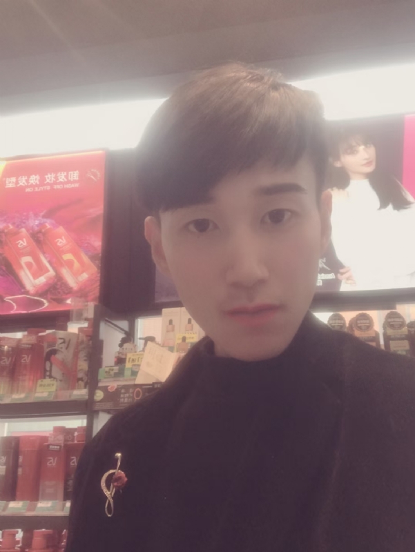 唯美的爱情故事的第一张照片--丽水相亲服务中心