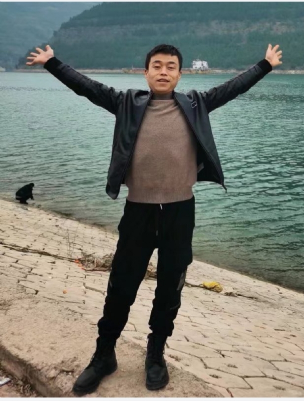 寂寞的风的第二张照片--丽水相亲服务中心