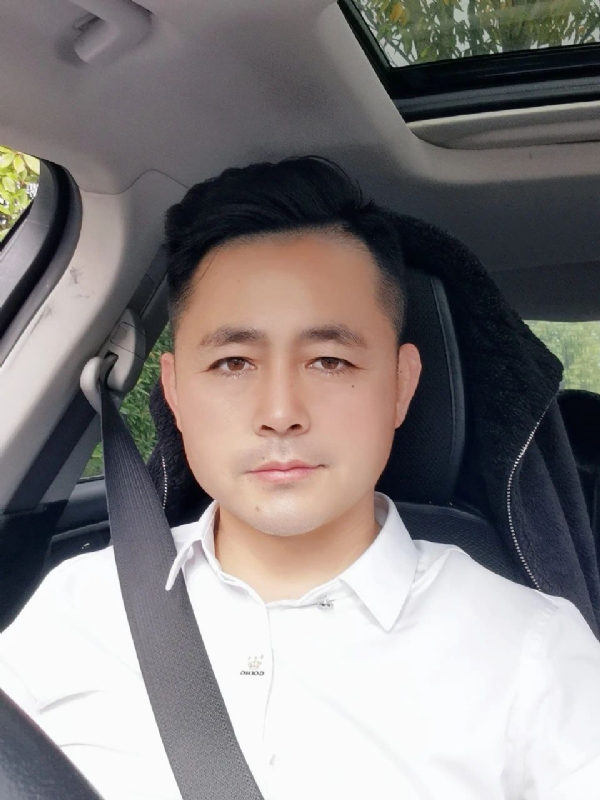 阿华大人的第一张照片--丽水相亲服务中心