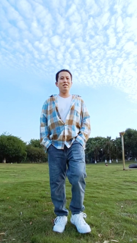 曹先生的第一张照片--丽水相亲服务中心