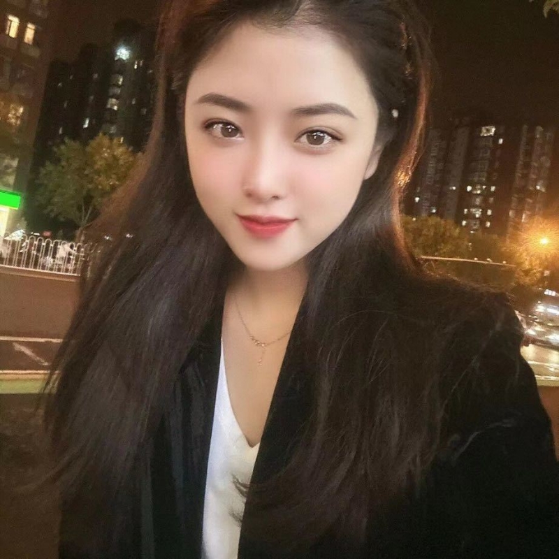 爱笑的微微的第一张照片--丽水相亲服务中心