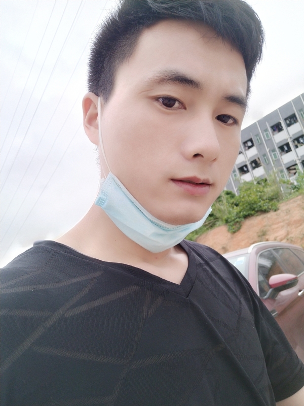 何凡的第二张照片--丽水相亲服务中心