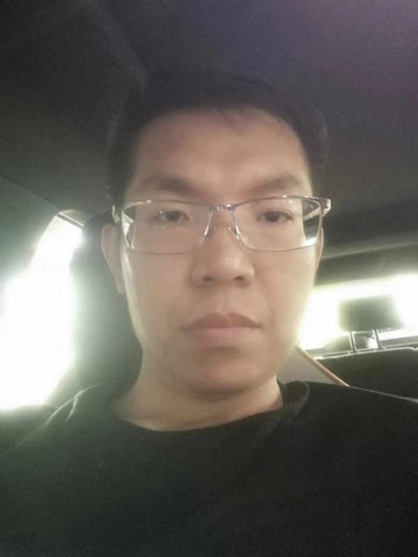 小黑包的第二张照片--丽水相亲服务中心