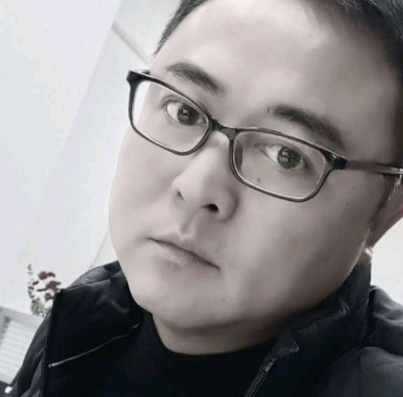 小石头的第一张照片--丽水相亲服务中心