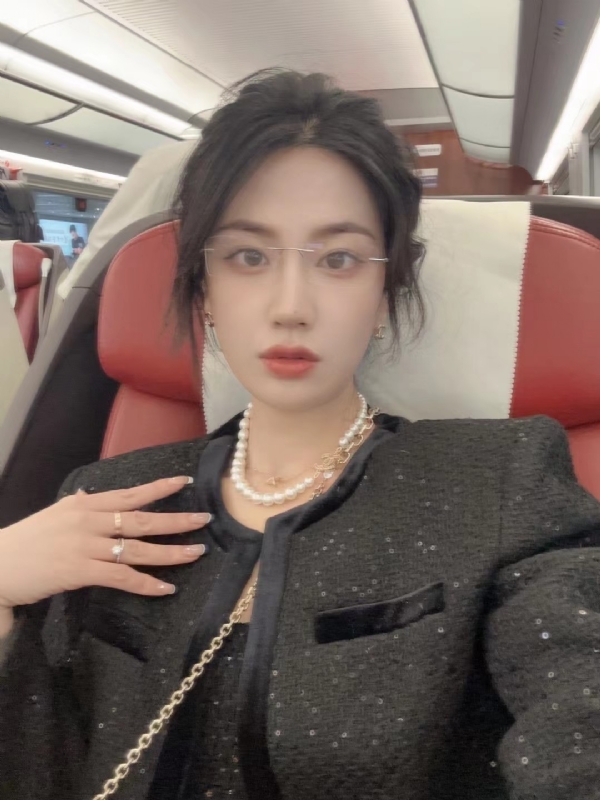 Alma的第三张照片--丽水相亲服务中心