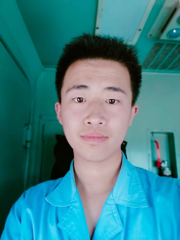 生而为人的第三张照片--丽水相亲服务中心