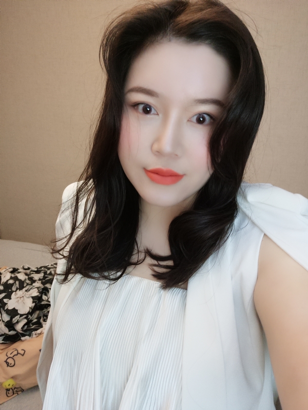 璐璐的第一张照片--丽水相亲服务中心