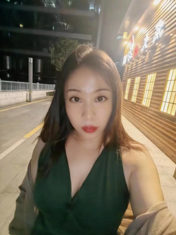 叶子青青的第三张照片--丽水相亲服务中心