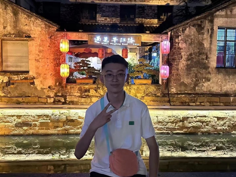 李四的第一张照片--丽水相亲服务中心