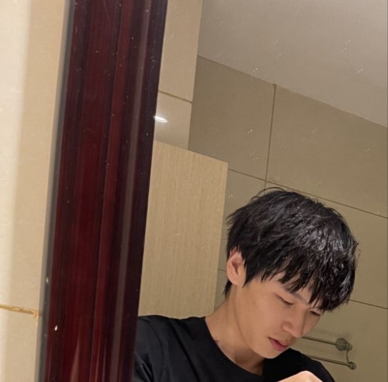 无眠的第一张照片--丽水相亲服务中心