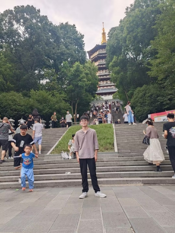 阳光男孩的第五张照片--丽水相亲服务中心