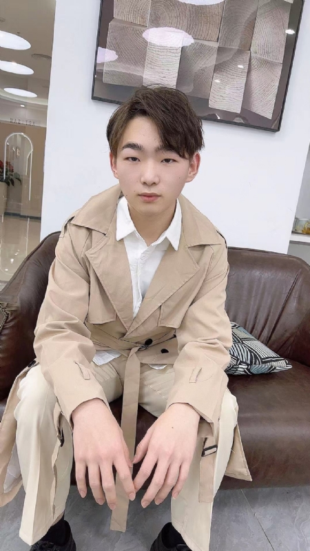 啊哲的第二张照片--丽水相亲服务中心