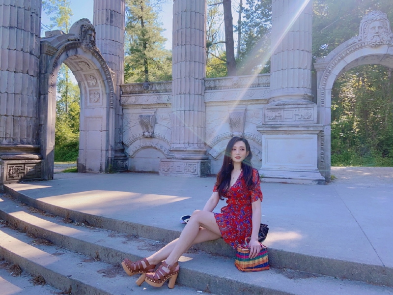 瑜瑜的第一张照片--丽水相亲服务中心