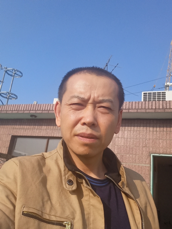 红尘逐浪的第一张照片--丽水相亲服务中心