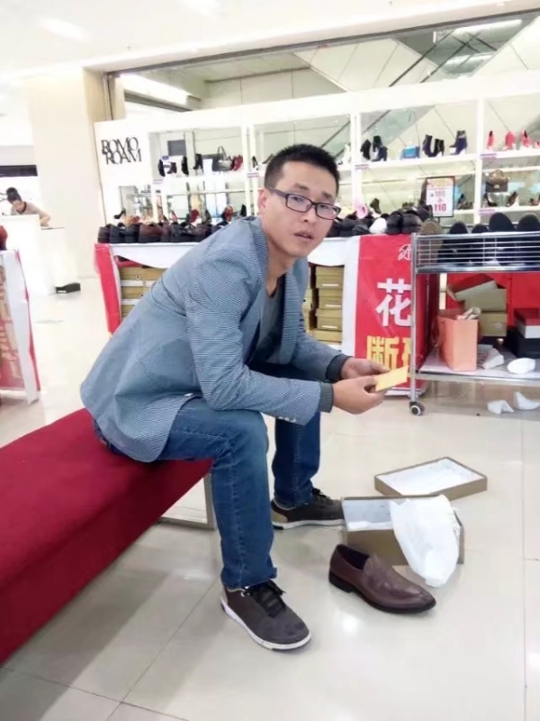 借我你的手的第一张照片--丽水相亲服务中心