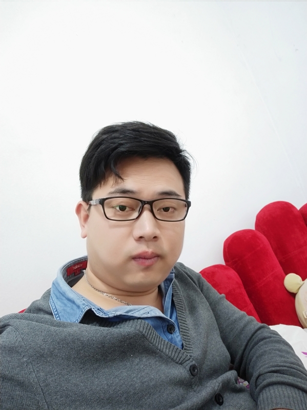 何必在亿的第一张照片--丽水相亲服务中心