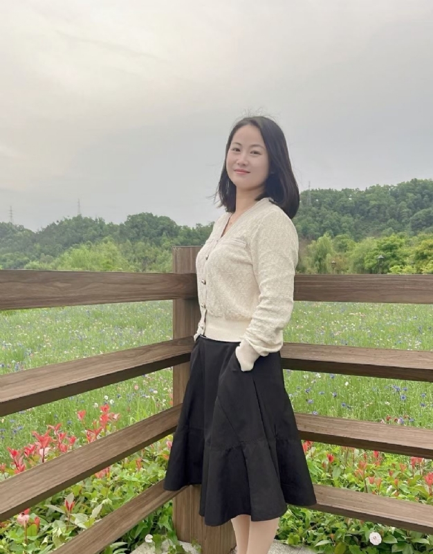 琴儿的第一张照片--丽水相亲服务中心