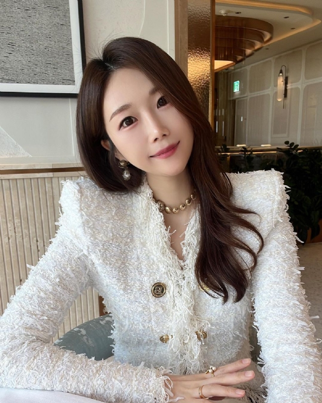 惠然的第一张照片--丽水相亲服务中心