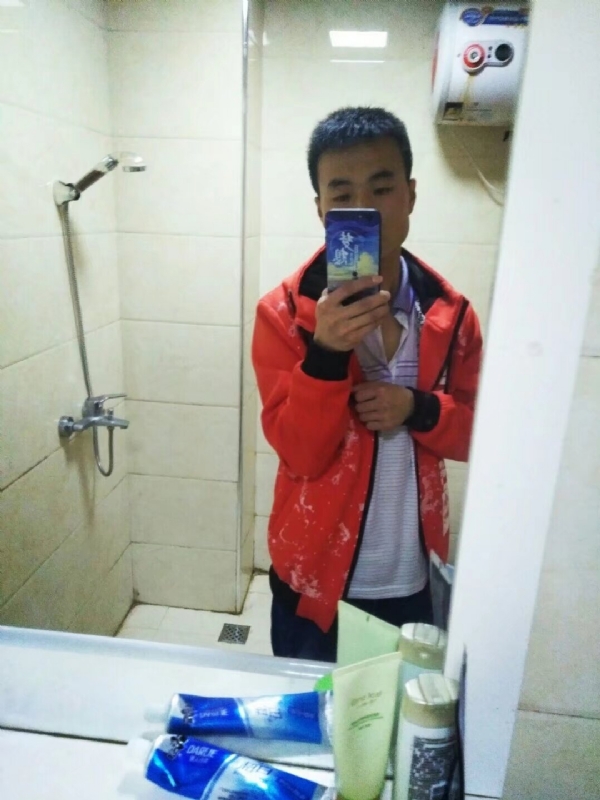 海之子的第一张照片--丽水相亲服务中心