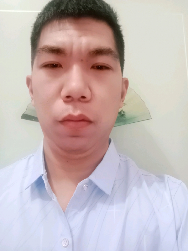 逍遥哥的第一张照片--丽水相亲服务中心