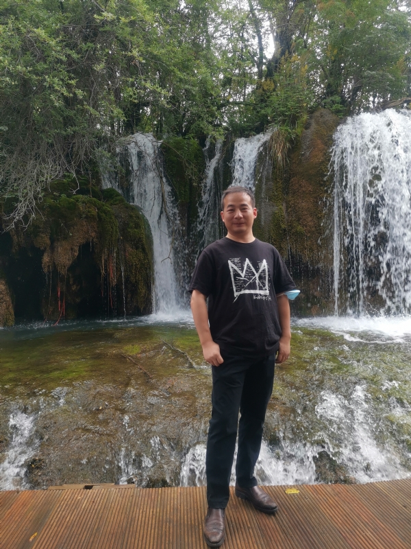 任君君的第一张照片--丽水相亲服务中心