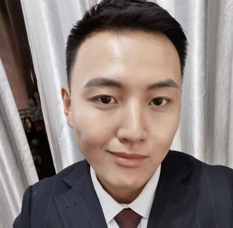 英俊潇洒的第二张照片--丽水相亲服务中心