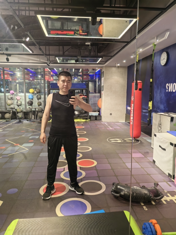 哈哈哈哈哈的第一张照片--丽水相亲服务中心