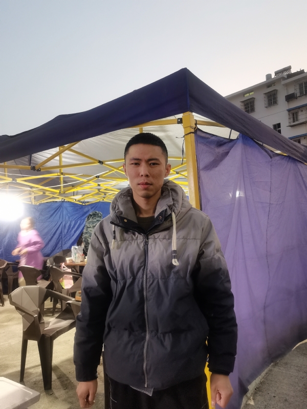 谁谁谁的第一张照片--丽水相亲服务中心