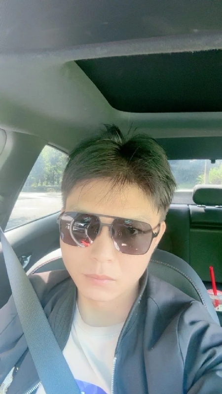 怀念的第一张照片--丽水相亲服务中心