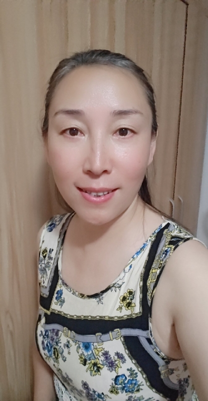 晓琴的第一张照片--丽水相亲服务中心