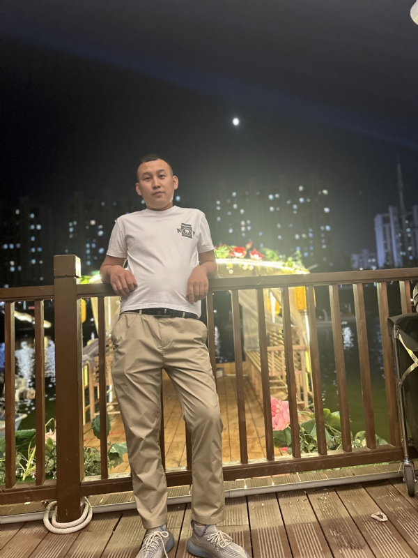 大超的第一张照片--丽水相亲服务中心