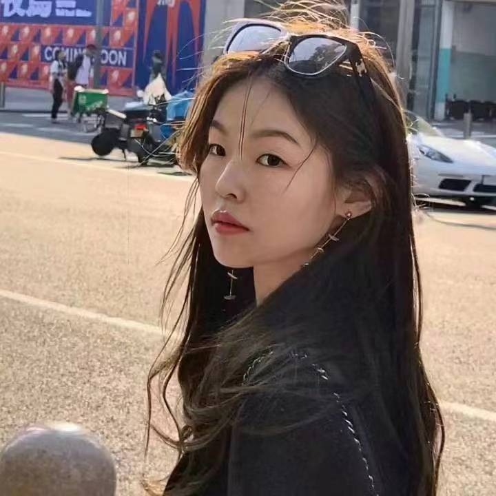 依依姐的第一张照片--丽水相亲服务中心