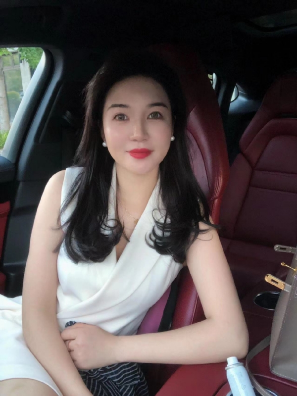 小雨的第一张照片--丽水相亲服务中心