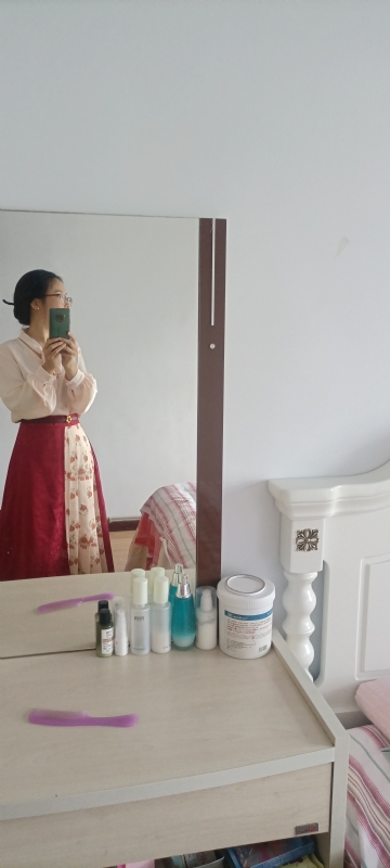 伊落梅雪笺的第一张照片--丽水相亲服务中心