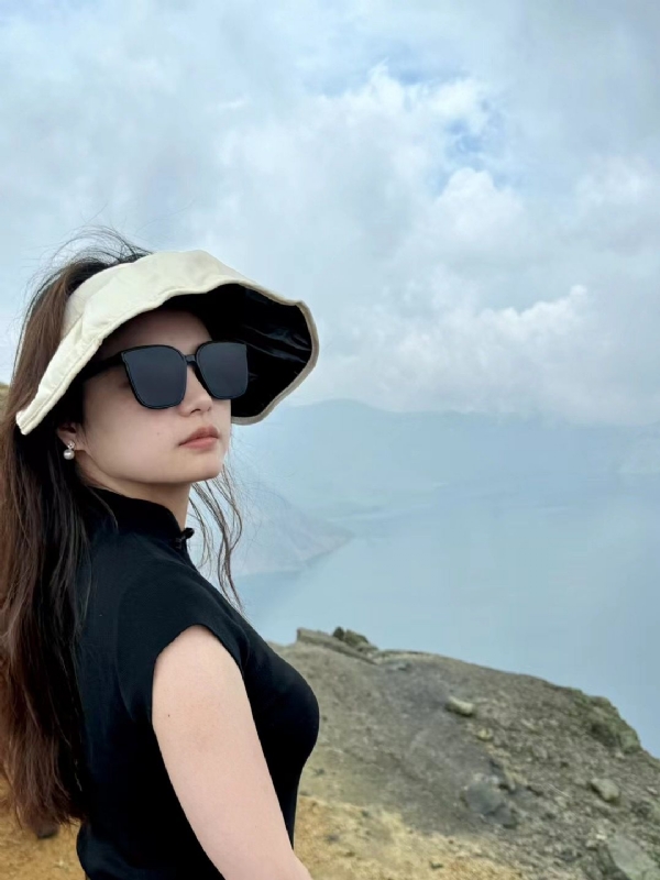 随梦的第一张照片--丽水相亲服务中心