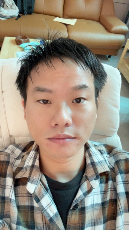 向日葵的第一张照片--丽水相亲服务中心