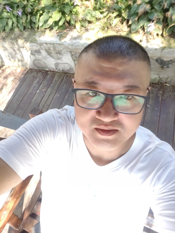 羊十八的第一张照片--丽水相亲服务中心