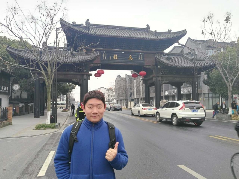 秋风秋雨的第一张照片--丽水相亲服务中心